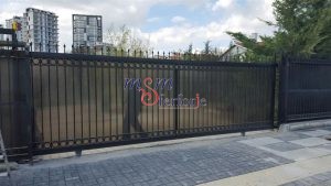 061 FERFORJE YANA KAYAR GARAJ KAPISI