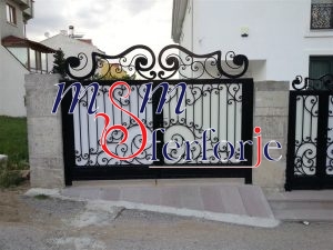 094 FERFORJE KANATLI BAHÇE GİRİŞ KAPISI