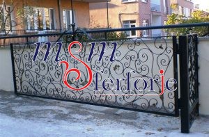 011 FERFORJE KANATLI BAHÇE GİRİŞ KAPISI